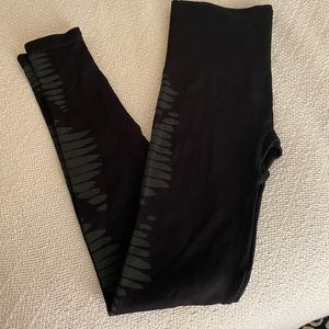 Spanx small seamless leggings